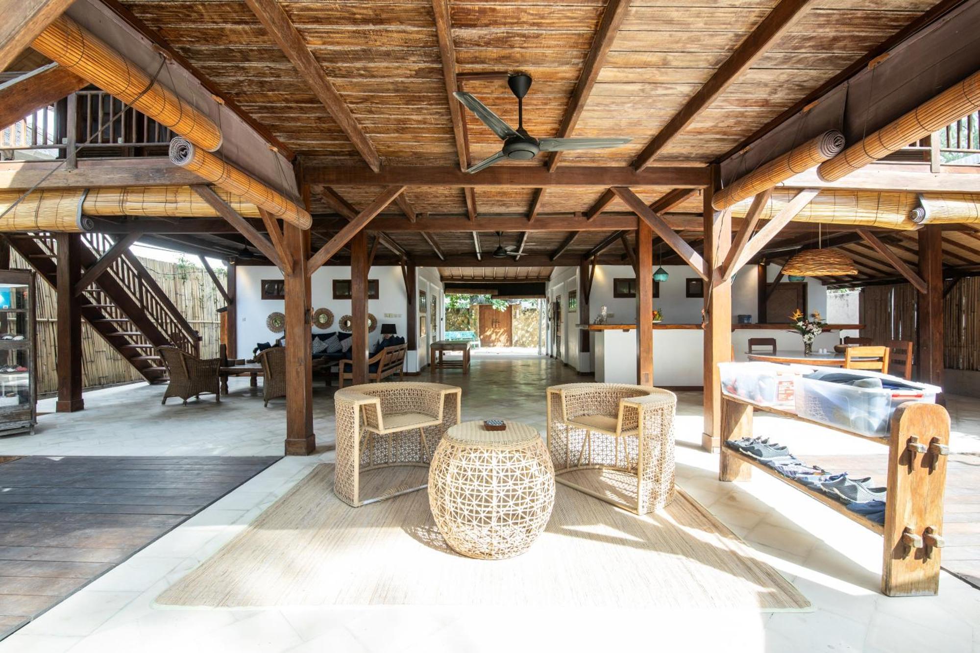 The Gili Beach Resort Gili Trawangan Exterior photo