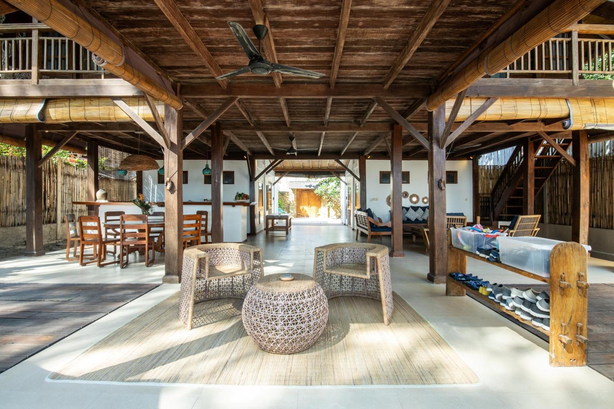 The Gili Beach Resort Gili Trawangan Exterior photo